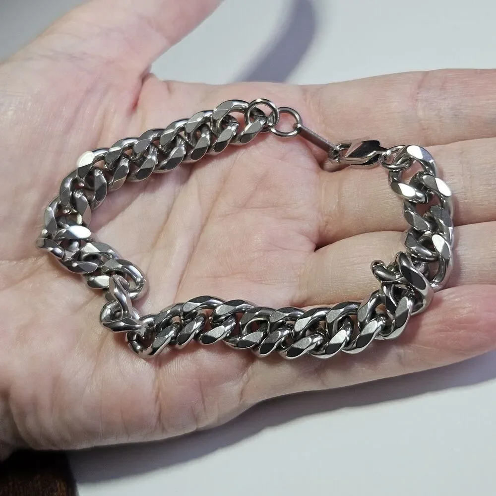 Men's Solid Polished Stainless Steel Cuban link Bracelet 8.5
